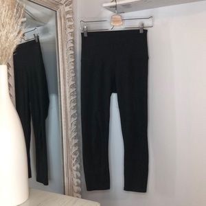 Lululemon Wunder Under Crop Heather Grey!